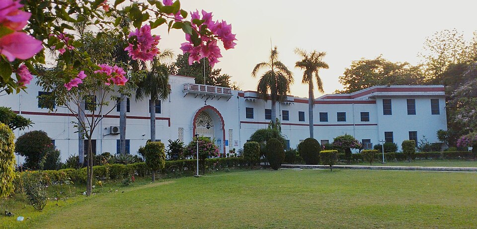 देहरादून मैराथन में अलीगढ़ के अंकित कुमार रहे तीसरे नंबर पर