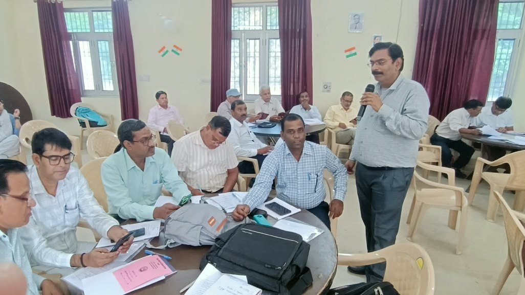 अब विद्यालयों में गठित होंगे मतदाता