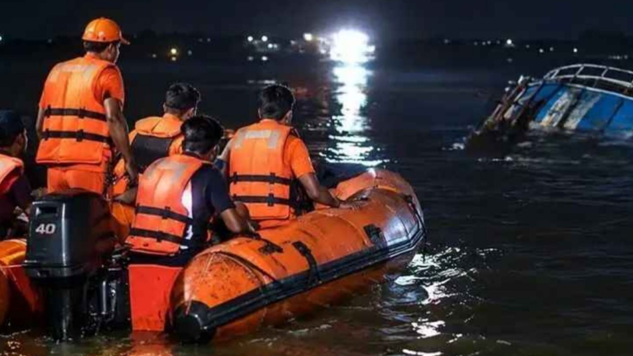वैशाली नाव हादसे में 13 बच्चों की मौत, एक परिवार की 7 बच्चियां शामिल