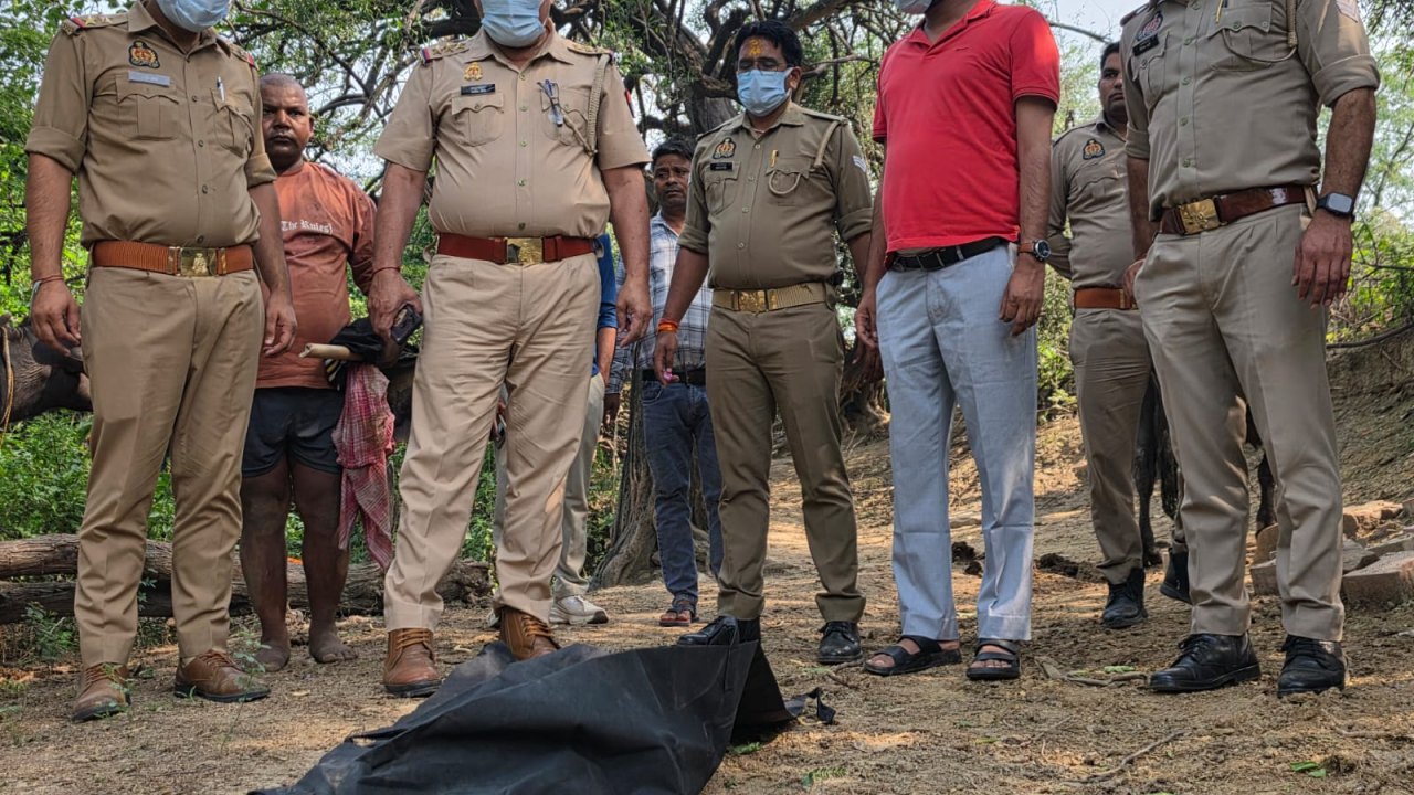 बरसाना: 2 साल की पल्लवी की मौत की जांच, मजिस्ट्रेट की निगरानी में निकाला शव