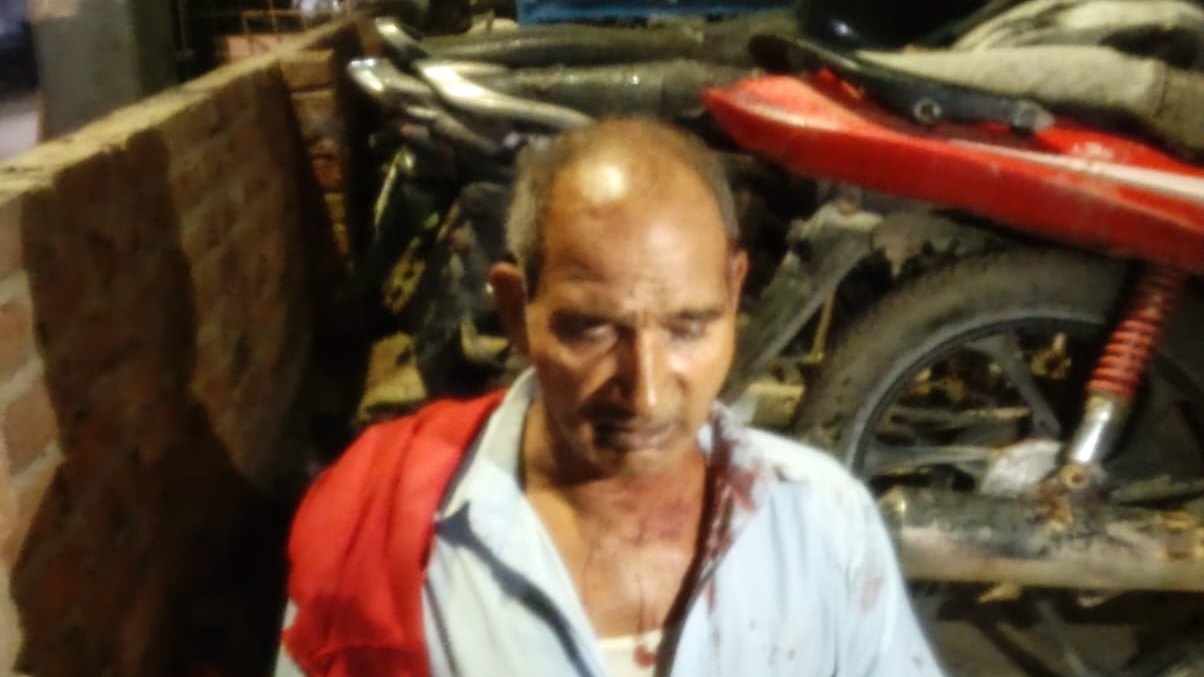 पिनाहट में कुल्हाड़ी से जानलेवा हमले का आरोप